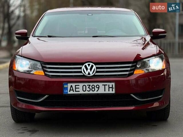 Красный Фольксваген Пассат, объемом двигателя 1.8 л и пробегом 211 тыс. км за 7400 $, фото 7 на Automoto.ua