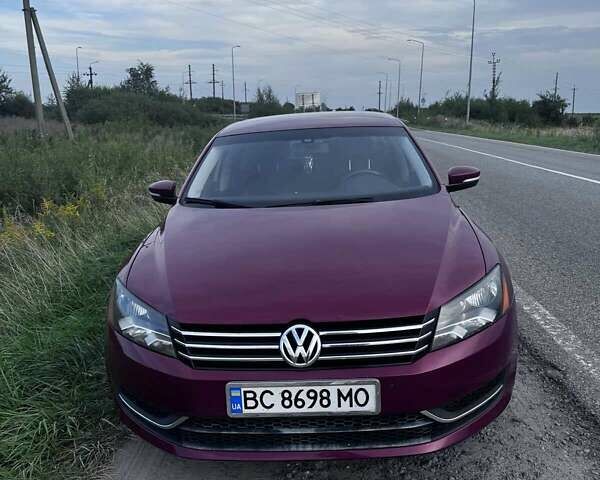 Красный Фольксваген Пассат, объемом двигателя 1.8 л и пробегом 194 тыс. км за 11000 $, фото 2 на Automoto.ua