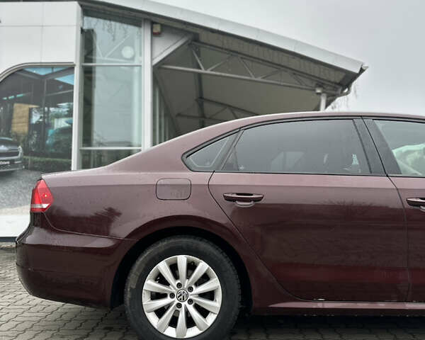 Червоний Фольксваген Пассат, об'ємом двигуна 1.8 л та пробігом 192 тис. км за 9900 $, фото 4 на Automoto.ua