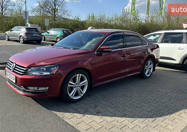 Червоний Фольксваген Пассат, об'ємом двигуна 1.8 л та пробігом 160 тис. км за 10800 $, фото 4 на Automoto.ua