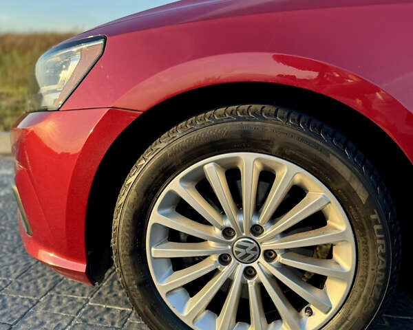 Красный Фольксваген Пассат, объемом двигателя 1.8 л и пробегом 140 тыс. км за 12750 $, фото 21 на Automoto.ua