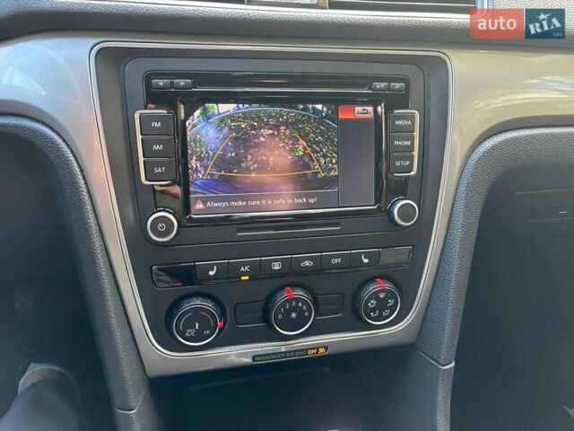 Червоний Фольксваген Пассат, об'ємом двигуна 1.8 л та пробігом 150 тис. км за 9500 $, фото 7 на Automoto.ua