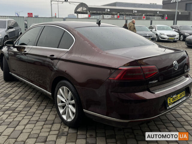 Червоний Фольксваген Пассат, об'ємом двигуна 1.8 л та пробігом 360 тис. км за 15290 $, фото 4 на Automoto.ua