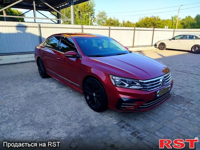 Красный Фольксваген Пассат, объемом двигателя 1.8 л и пробегом 120 тыс. км за 11000 $, фото 1 на Automoto.ua