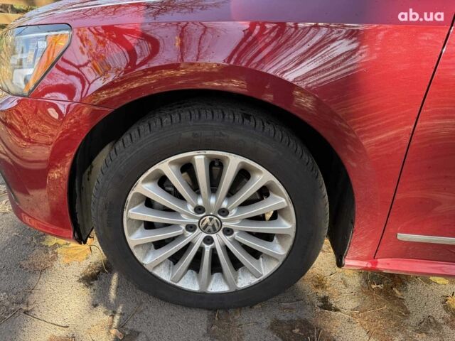 Красный Фольксваген Пассат, объемом двигателя 1.8 л и пробегом 71 тыс. км за 14990 $, фото 9 на Automoto.ua