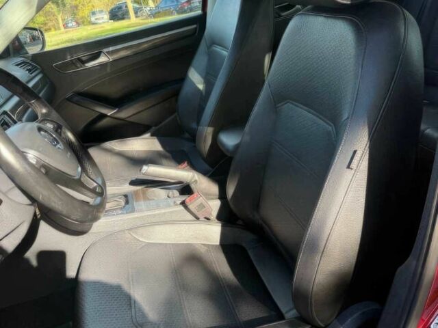 Красный Фольксваген Пассат, объемом двигателя 1.8 л и пробегом 75 тыс. км за 2600 $, фото 6 на Automoto.ua