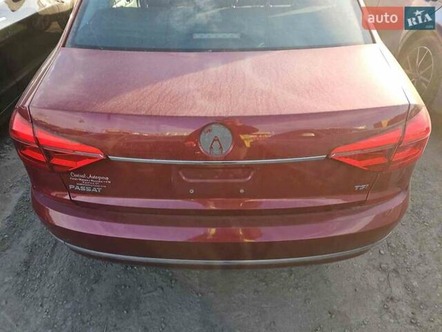 Фольксваген Пассат 2016 в Киеве на Automoto.ua Красный Фольксваген Пассат, объемом двигателя 1.8 л и пробегом 210 тыс. км за 2366 $, фото 12 на Automoto.ua