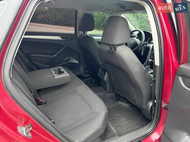 Красный Фольксваген Пассат, объемом двигателя 1.8 л и пробегом 177 тыс. км за 9500 $, фото 29 на Automoto.ua