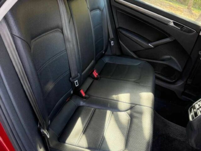 Красный Фольксваген Пассат, объемом двигателя 1.8 л и пробегом 75 тыс. км за 2600 $, фото 9 на Automoto.ua