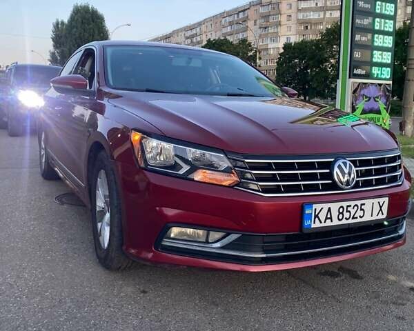 Красный Фольксваген Пассат, объемом двигателя 1.8 л и пробегом 142 тыс. км за 10500 $, фото 4 на Automoto.ua