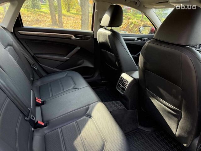 Красный Фольксваген Пассат, объемом двигателя 1.8 л и пробегом 71 тыс. км за 14990 $, фото 21 на Automoto.ua