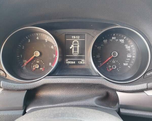 Красный Фольксваген Пассат, объемом двигателя 1.78 л и пробегом 109 тыс. км за 11500 $, фото 2 на Automoto.ua