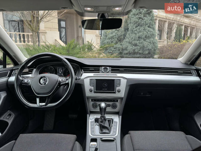 Червоний Фольксваген Пассат, об'ємом двигуна 1.97 л та пробігом 195 тис. км за 17500 $, фото 7 на Automoto.ua