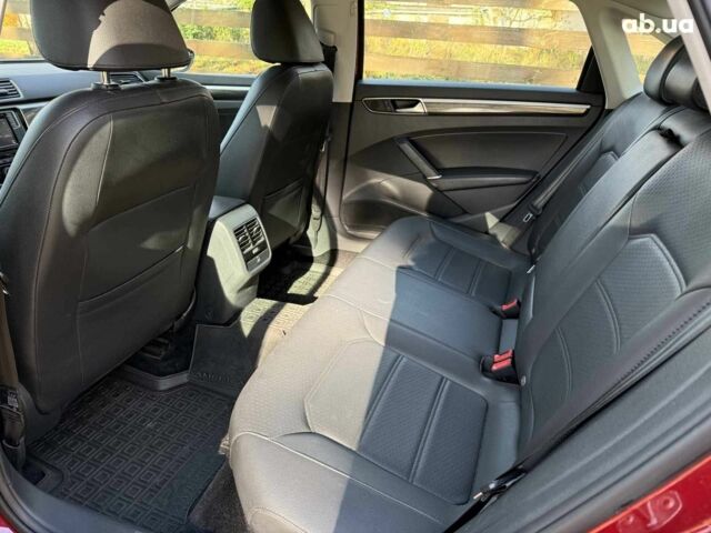 Красный Фольксваген Пассат, объемом двигателя 1.8 л и пробегом 71 тыс. км за 14990 $, фото 16 на Automoto.ua