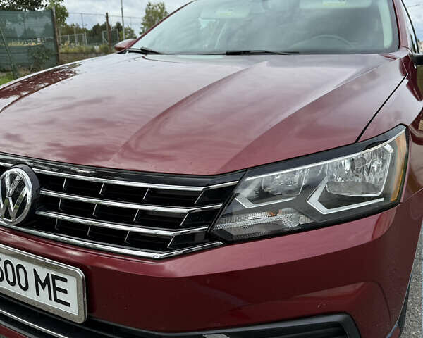 Красный Фольксваген Пассат, объемом двигателя 1.8 л и пробегом 170 тыс. км за 15800 $, фото 6 на Automoto.ua