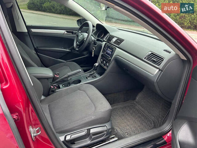Красный Фольксваген Пассат, объемом двигателя 1.8 л и пробегом 177 тыс. км за 9500 $, фото 32 на Automoto.ua