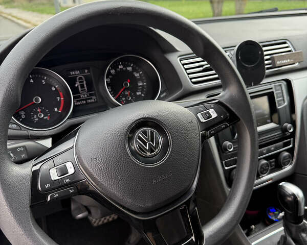 Красный Фольксваген Пассат, объемом двигателя 1.8 л и пробегом 170 тыс. км за 15800 $, фото 16 на Automoto.ua