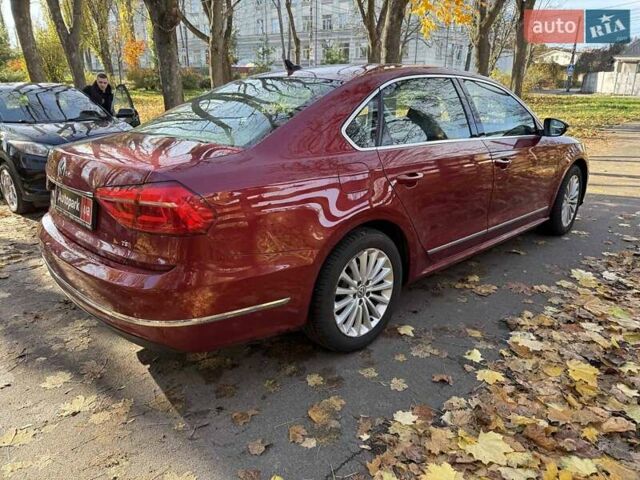 Красный Фольксваген Пассат, объемом двигателя 1.8 л и пробегом 71 тыс. км за 14990 $, фото 1 на Automoto.ua