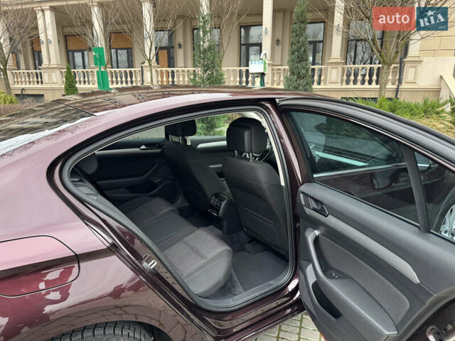 Червоний Фольксваген Пассат, об'ємом двигуна 1.97 л та пробігом 195 тис. км за 17500 $, фото 9 на Automoto.ua