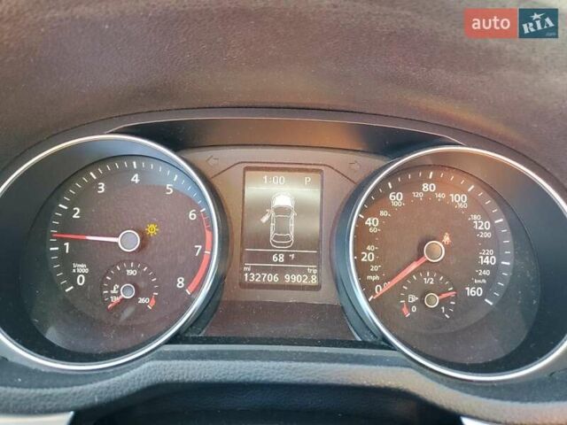 Фольксваген Пассат 2016 в Киеве на Automoto.ua Красный Фольксваген Пассат, объемом двигателя 1.8 л и пробегом 210 тыс. км за 2366 $, фото 8 на Automoto.ua