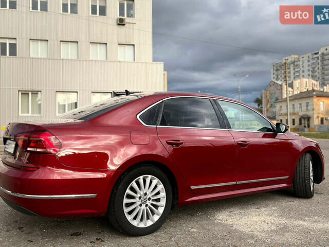 Красный Фольксваген Пассат, объемом двигателя 1.8 л и пробегом 121 тыс. км за 14000 $, фото 3 на Automoto.ua