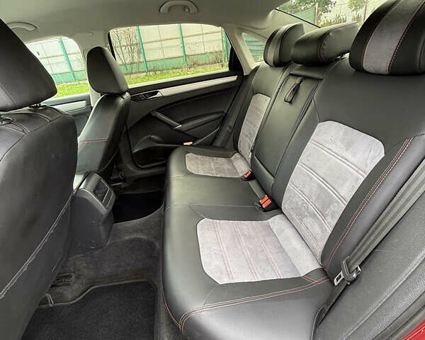 Красный Фольксваген Пассат, объемом двигателя 1.8 л и пробегом 170 тыс. км за 15800 $, фото 12 на Automoto.ua