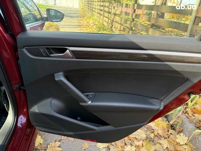 Красный Фольксваген Пассат, объемом двигателя 1.8 л и пробегом 71 тыс. км за 14990 $, фото 20 на Automoto.ua
