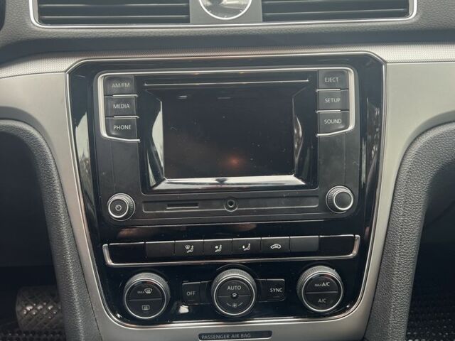 Червоний Фольксваген Пассат, об'ємом двигуна 1.8 л та пробігом 107 тис. км за 12700 $, фото 4 на Automoto.ua