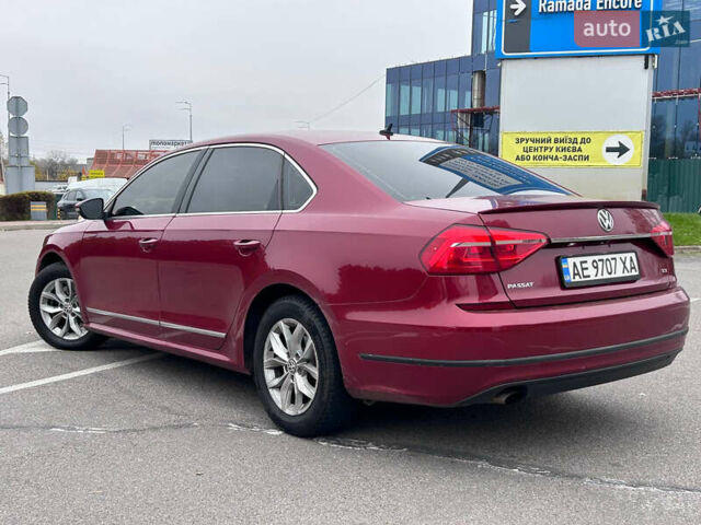 Червоний Фольксваген Пассат, об'ємом двигуна 1.8 л та пробігом 177 тис. км за 9500 $, фото 11 на Automoto.ua