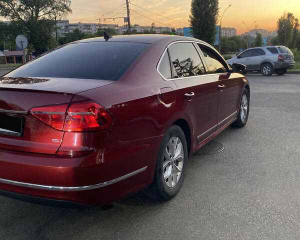 Красный Фольксваген Пассат, объемом двигателя 1.8 л и пробегом 142 тыс. км за 10500 $, фото 10 на Automoto.ua