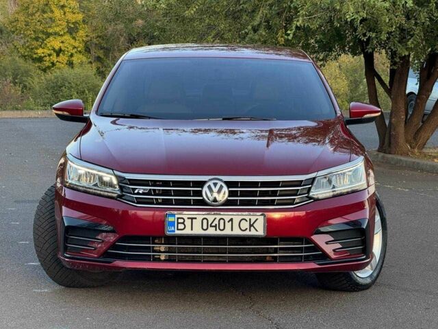 Фольксваген Пассат 2016 в Киеве на Automoto.ua Красный Фольксваген Пассат, объемом двигателя 1.8 л и пробегом 110 тыс. км за 12000 $, фото 1 на Automoto.ua