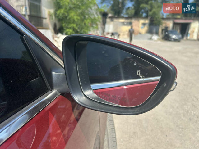 Красный Фольксваген Пассат, объемом двигателя 2 л и пробегом 39 тыс. км за 16000 $, фото 24 на Automoto.ua