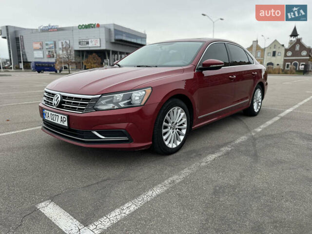 Красный Фольксваген Пассат, объемом двигателя 1.8 л и пробегом 132 тыс. км за 13600 $, фото 11 на Automoto.ua