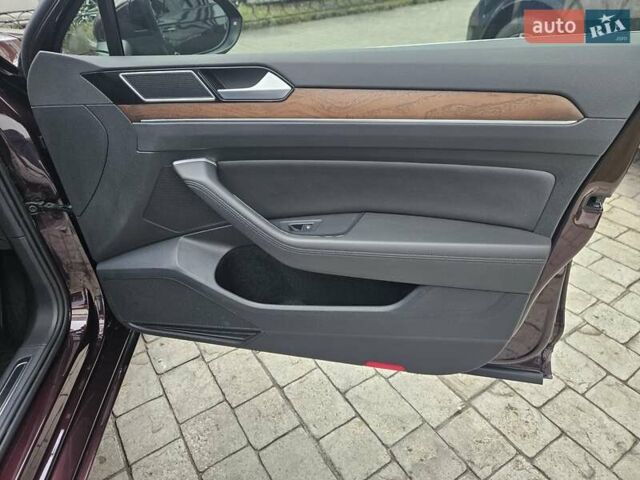 Красный Фольксваген Пассат, объемом двигателя 1.8 л и пробегом 168 тыс. км за 17890 $, фото 30 на Automoto.ua