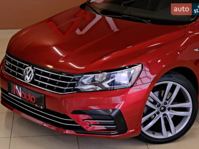 Красный Фольксваген Пассат, объемом двигателя 1.8 л и пробегом 190 тыс. км за 14900 $, фото 12 на Automoto.ua