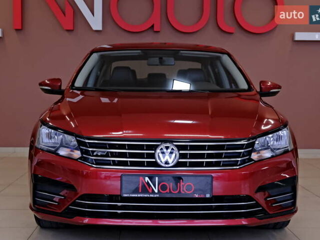 Красный Фольксваген Пассат, объемом двигателя 1.8 л и пробегом 190 тыс. км за 14900 $, фото 1 на Automoto.ua