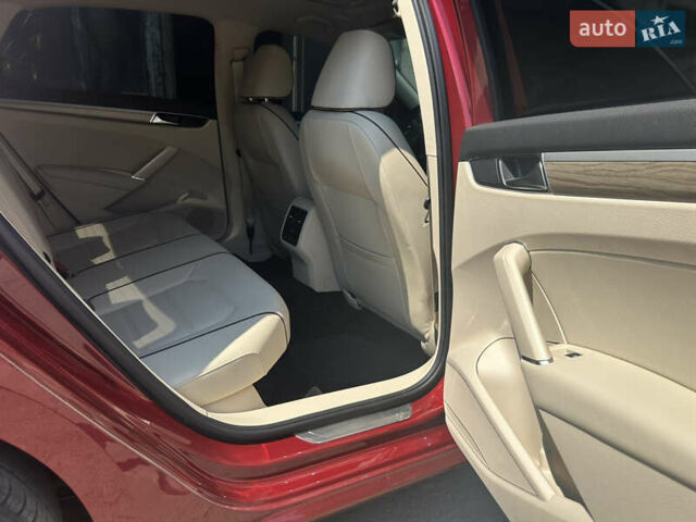 Красный Фольксваген Пассат, объемом двигателя 2 л и пробегом 39 тыс. км за 17500 $, фото 20 на Automoto.ua