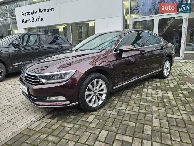 Красный Фольксваген Пассат, объемом двигателя 1.8 л и пробегом 168 тыс. км за 17890 $, фото 13 на Automoto.ua