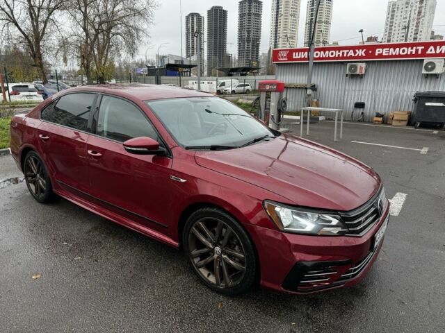 Красный Фольксваген Пассат, объемом двигателя 1.8 л и пробегом 190 тыс. км за 12000 $, фото 2 на Automoto.ua