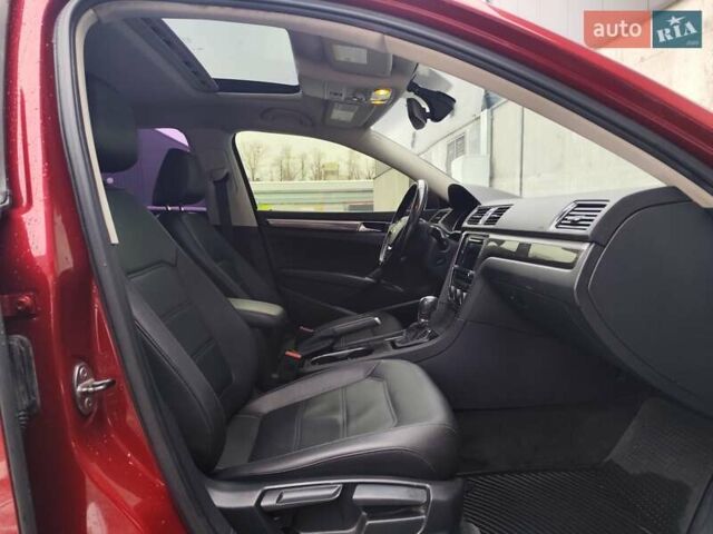 Красный Фольксваген Пассат, объемом двигателя 1.78 л и пробегом 81 тыс. км за 12999 $, фото 13 на Automoto.ua