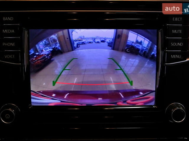 Красный Фольксваген Пассат, объемом двигателя 1.8 л и пробегом 190 тыс. км за 14900 $, фото 23 на Automoto.ua