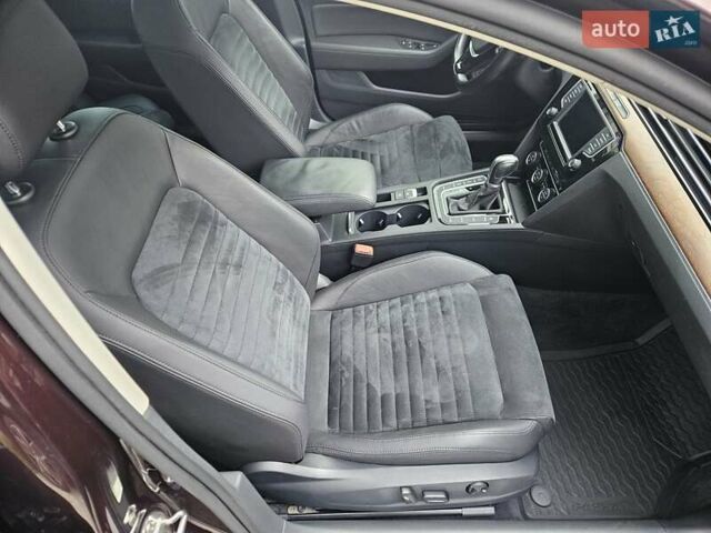 Красный Фольксваген Пассат, объемом двигателя 1.8 л и пробегом 168 тыс. км за 17890 $, фото 33 на Automoto.ua