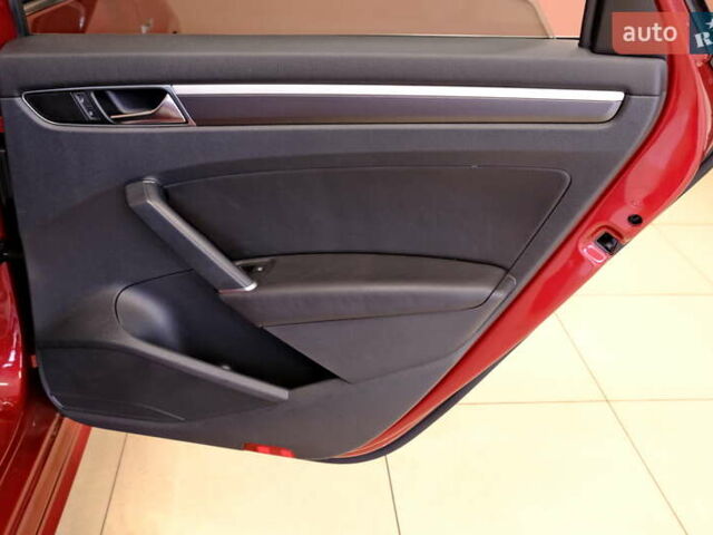 Красный Фольксваген Пассат, объемом двигателя 1.8 л и пробегом 190 тыс. км за 14900 $, фото 36 на Automoto.ua