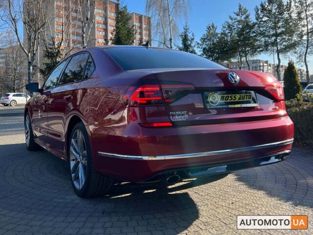 Червоний Фольксваген Пассат, об'ємом двигуна 2 л та пробігом 114 тис. км за 12999 $, фото 4 на Automoto.ua