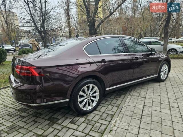 Красный Фольксваген Пассат, объемом двигателя 1.8 л и пробегом 168 тыс. км за 17890 $, фото 6 на Automoto.ua