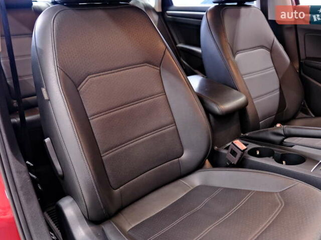 Красный Фольксваген Пассат, объемом двигателя 1.8 л и пробегом 190 тыс. км за 14900 $, фото 43 на Automoto.ua