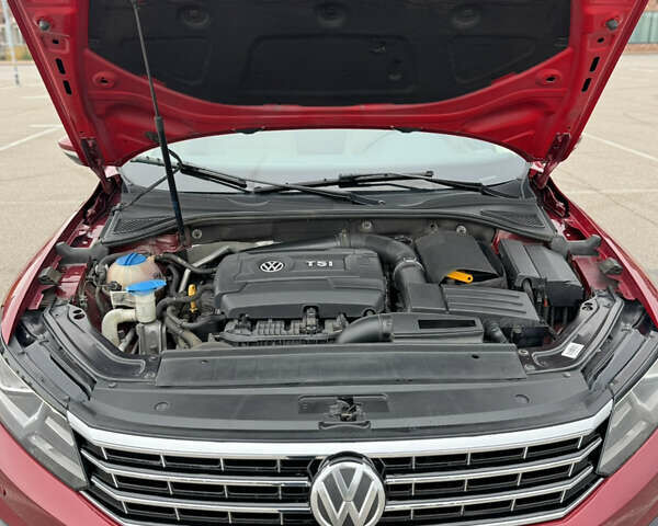 Красный Фольксваген Пассат, объемом двигателя 1.8 л и пробегом 132 тыс. км за 13600 $, фото 37 на Automoto.ua