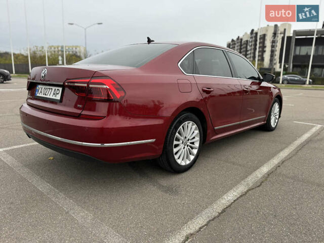 Красный Фольксваген Пассат, объемом двигателя 1.8 л и пробегом 132 тыс. км за 13600 $, фото 7 на Automoto.ua