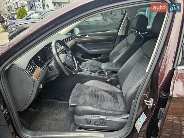 Красный Фольксваген Пассат, объемом двигателя 1.8 л и пробегом 168 тыс. км за 17890 $, фото 17 на Automoto.ua