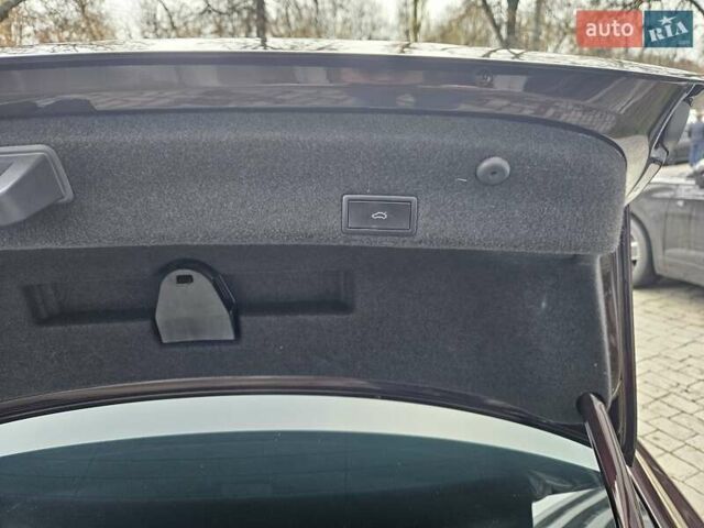 Красный Фольксваген Пассат, объемом двигателя 1.8 л и пробегом 168 тыс. км за 17890 $, фото 26 на Automoto.ua